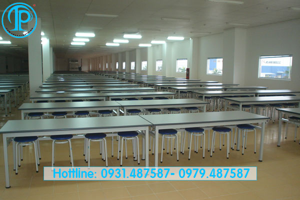 Tư vấn chọn kích thước bàn ăn công nghiệp phù hợp với quy mô sử dụng