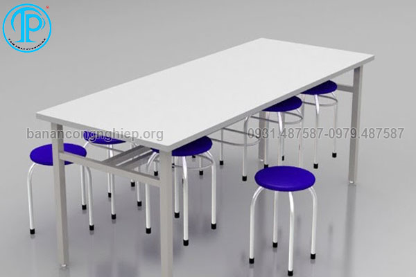 bàn ăn công nhân