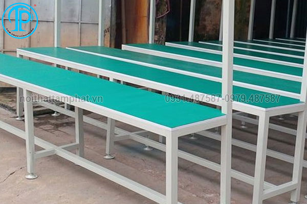 Bàn thao tác khung thép